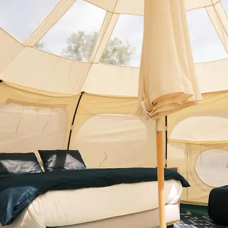 Domaine Des Butineuses Luxury tent
