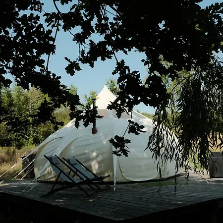 Domaine Des Butineuses Luxury tent