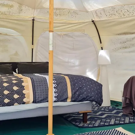 Luxury tent Domaine Des Butineuses
