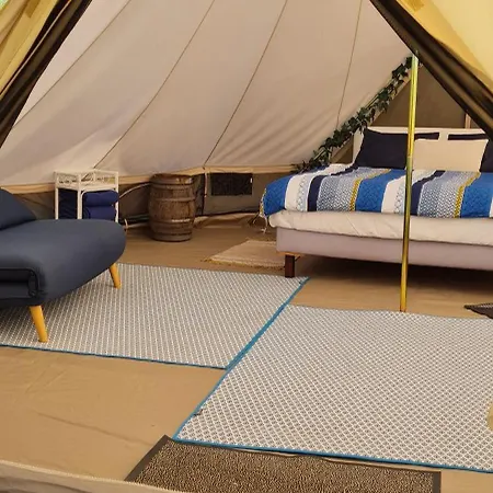Domaine Des Butineuses Luxury tent Longny les Villages